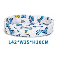 Nobleza Pelech molitanový svetlo sivý s kostičkami a labkami 42 x 35 x 10 cm